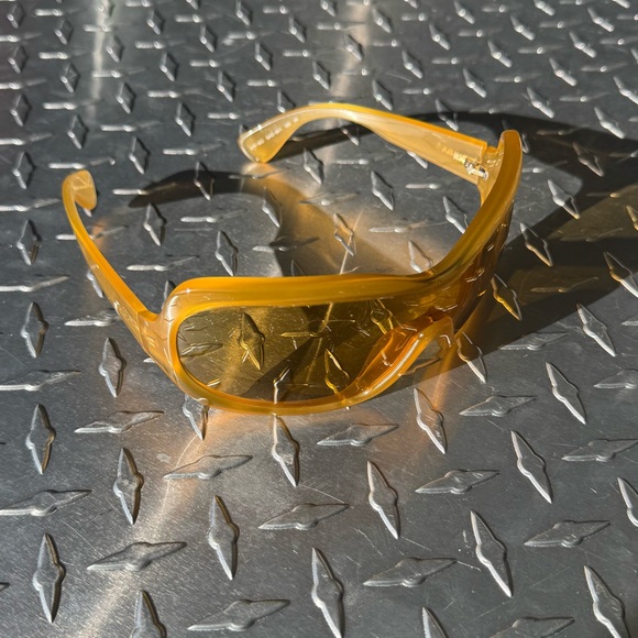 Prada Vintage FW11 Oversized Illusion Shield Sunglasses in Yellow - Picture 2 of 6